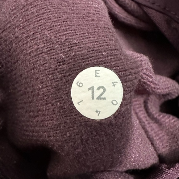 Lululemon Step To It Jacket - Hooded Rain Jacket - Picture 14 of 15